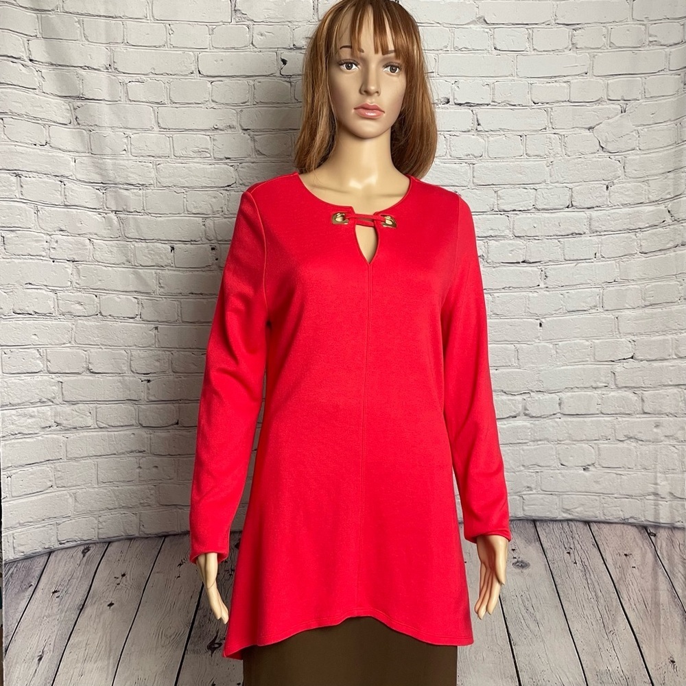 Chico's Red V-Neck Gold Accent Rayon Tunic Size 1 US M